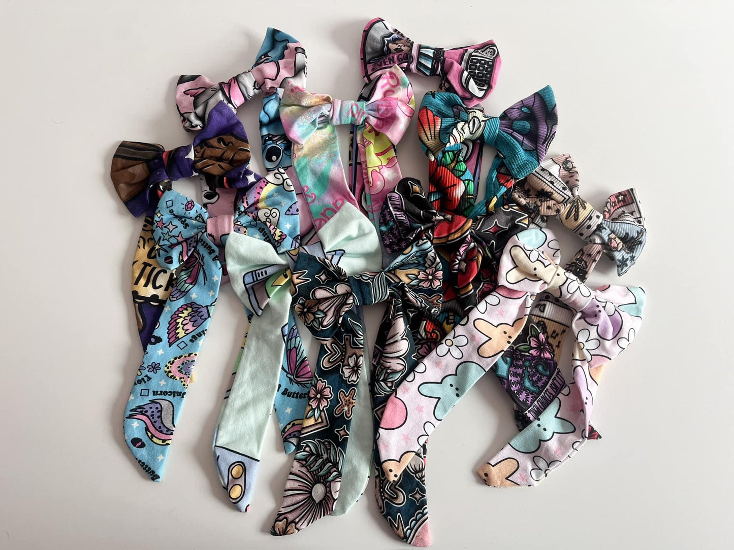 5 Surprise Oversized Bows