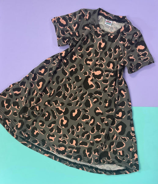 Light Summer Leopard Full Skirt Dresses