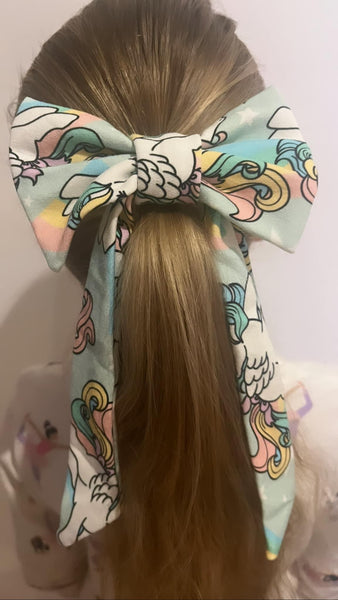 FIVER FRIDAY - Surprise Oversized Bows, Bow Bobbles, Topknots and Cozy Headbands